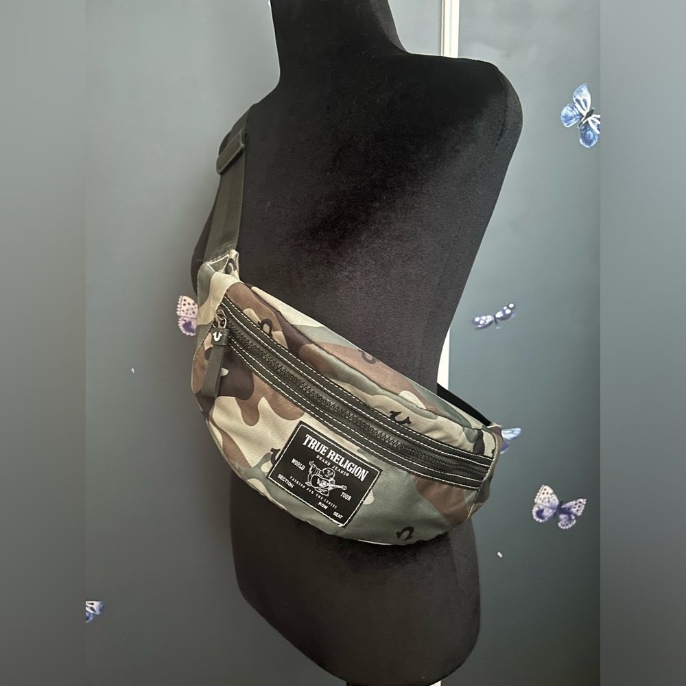 True Religion ESOX Camo Slinger Belt Bag Fanny Pack Large 16”x6” Excellent